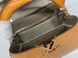 L*ouis V*uitton Top Bag  21 * 14 * 9CM