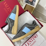Men Women 𝑉*𝐴𝐿𝐸𝑁𝑇𝐼𝑁𝑂 Top Sneakers