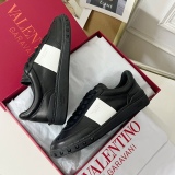 Men Women 𝑉*𝐴𝐿𝐸𝑁𝑇𝐼𝑁𝑂 Top Sneakers