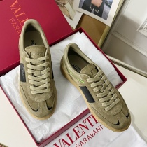 Men Women 𝑉*𝐴𝐿𝐸𝑁𝑇𝐼𝑁𝑂 Top Sneakers