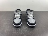 N*ike SB Dunk LOW DV0831-002