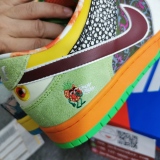 N*ike D*unk Low WHAT THE PAUL DM0807-600