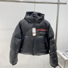 P*rada Top Quality Clothes