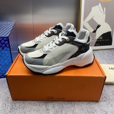 Women L*ouis V*uitton Archlight Top Sneaker