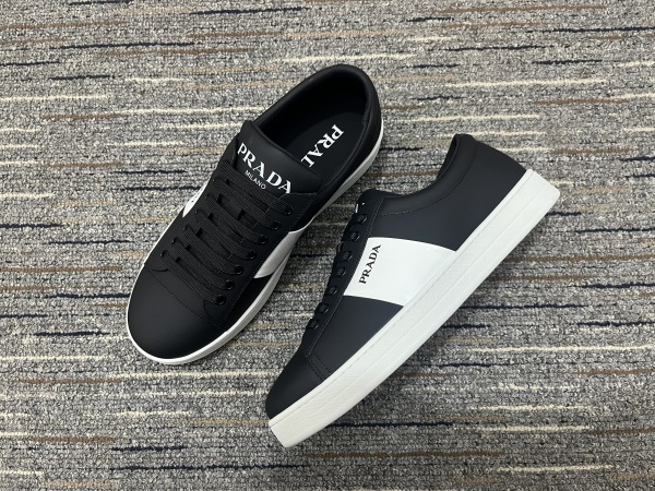 Women P*rada Top Quality Sneaker