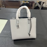 M*ARC J*ACOBS Top Bag  23*20*10CM