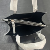 M*ARC J*ACOBS Top Bag  23*20*10CM