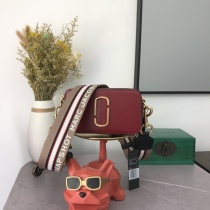 M*ARC J*ACOBS Top Bag  19*12*6CM