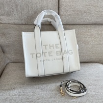 M*ARC J*ACOBS Top Bag  26*20*13CM