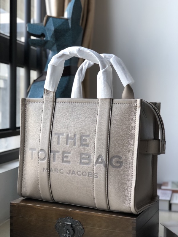 M*ARC J*ACOBS Top Bag  33*26*15CM