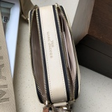 M*ARC J*ACOBS Top Bag  19*12*6CM