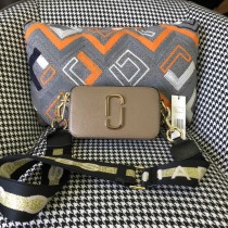 M*ARC J*ACOBS Top Bag  19*12*6CM