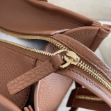 M*ARC J*ACOBS Top Bag  26*20*13CM