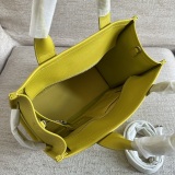 M*ARC J*ACOBS Top Bag  26*20*13CM