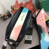 M*ARC J*ACOBS Top Bag  19*12*6CM