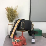 M*ARC J*ACOBS Top Bag  19*12*6CM