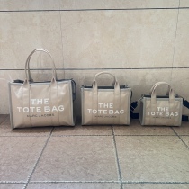 M*ARC J*ACOBS Top Bag  18*10*15CM