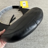M*ARC J*ACOBS Top Bag  25*22*5CM