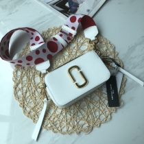 M*ARC J*ACOBS Top Bag  18*11*6CM