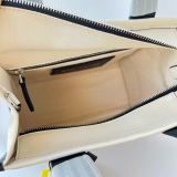 M*ARC J*ACOBS Top Bag  26*20*13CM