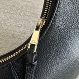 M*ARC J*ACOBS Top Bag  25*22*5CM