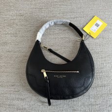 M*ARC J*ACOBS Top Bag  25*22*5CM