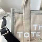 M*ARC J*ACOBS Top Bag  18*10*15CM
