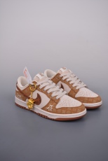 N*ike SB Dunk LOW