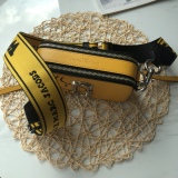 M*ARC J*ACOBS Top Bag  18*11*6CM