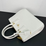 P*rada Bag Top Quality 32*24*14CM