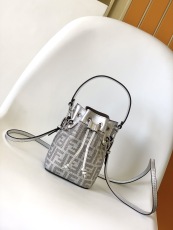 F*endi Bag Top Quality  18.5*12*10CM