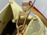 L*ouis V*uitton Top Bag  22*16.5*11CM