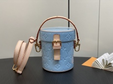 L*ouis V*uitton Top Bag  12*14.2*12CM