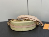 L*ouis V*uitton Top Bag  21*13*7CM