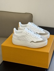 Women L*ouis V*uitton Top Sneakers
