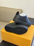 Women L*ouis V*uitton Top Sneakers
