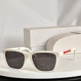 P*rada Glasses Top Quality