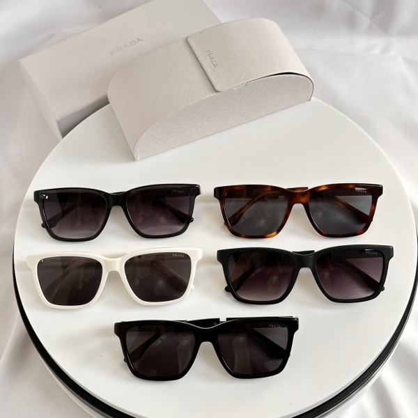 P*rada Glasses Top Quality