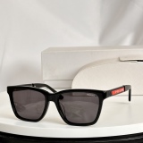 P*rada Glasses Top Quality