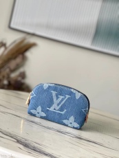 L*ouis V*uitton Top  Wallets   19*12*6CM