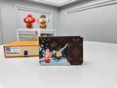 L*ouis V*uitton Top Wallets 12*8*0.8CM