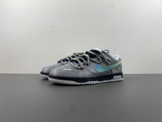 N*ike SB Dunk LOW  DV0831-101