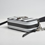 M*ARC J*ACOBS Top Bag  18*11*6CM