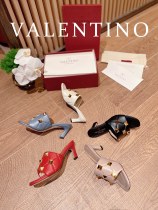 Women V*alentino Top Quality Sandals