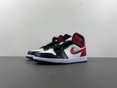 WMNS AIR JORDAN 1 MID 'BLACK TOE'  BQ6472-160