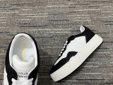 Women L*ouis V*uitton Top Sneakers