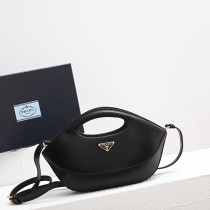 P*rada Bag Top Quality 30*20*5CM