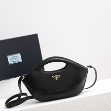 P*rada Bag Top Quality 30*20*5CM