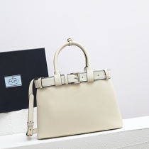 P*rada Bag Top Quality 32*23*11CM