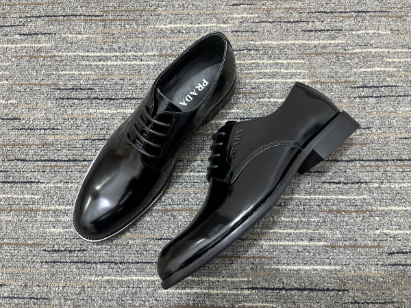 Mens P*rada Top Loafer